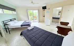 Emu Park Beach Motel